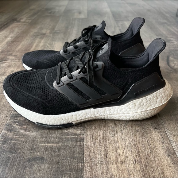 adidas Shoes - Adidas Womens Ultraboost 21 Black Running Shoes Size 9.5